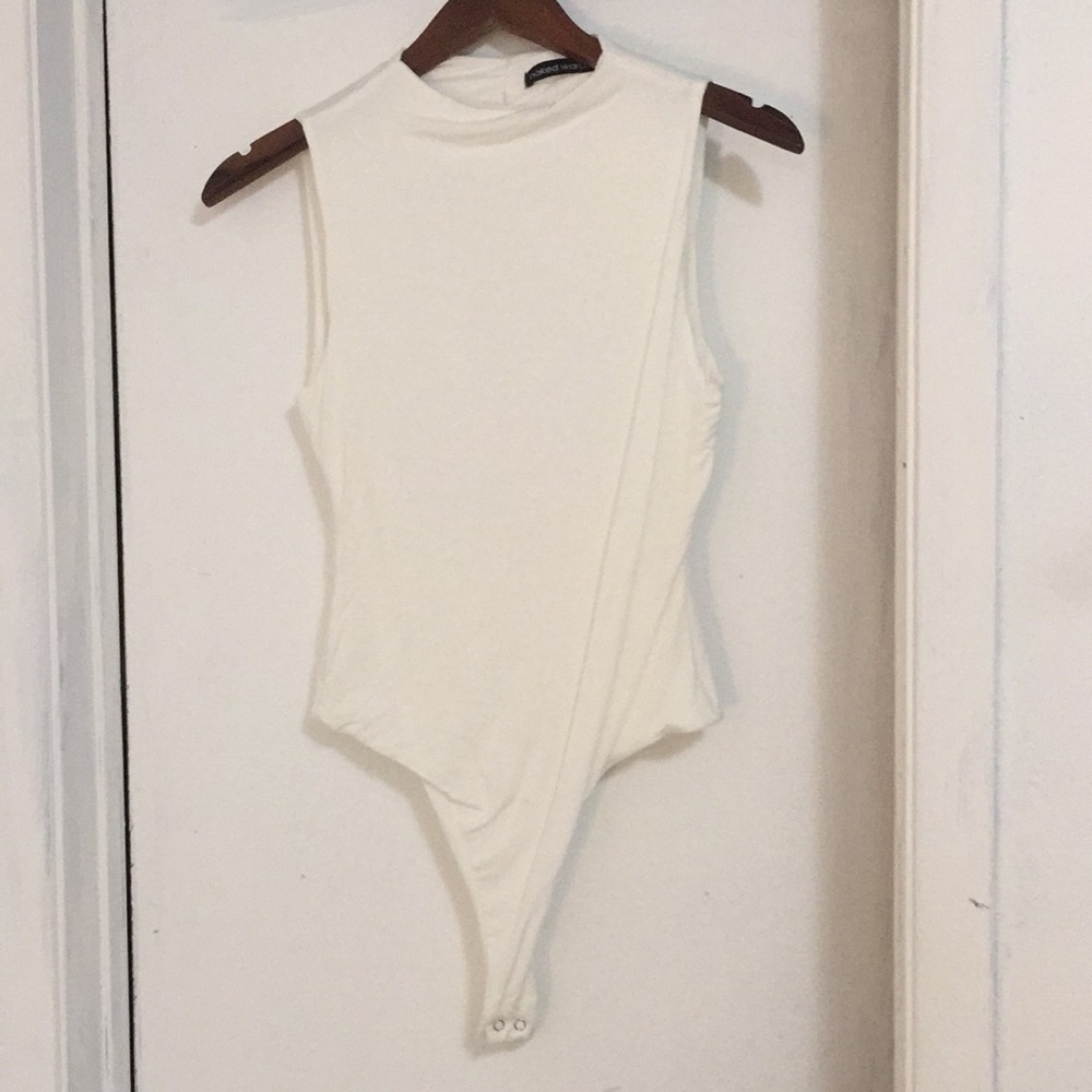 Soft bodysuit, cutout back!